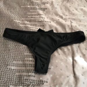 Cheeky bathsuit bottom